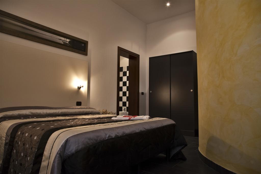 Zen Room Ferrara Eksteriør bilde